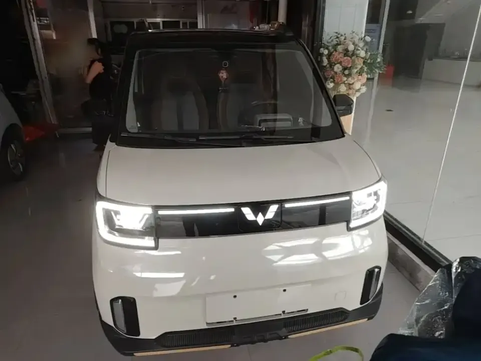 Wuling MINIEV