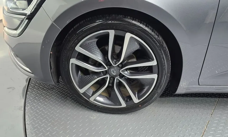 Renault Samsung SM6