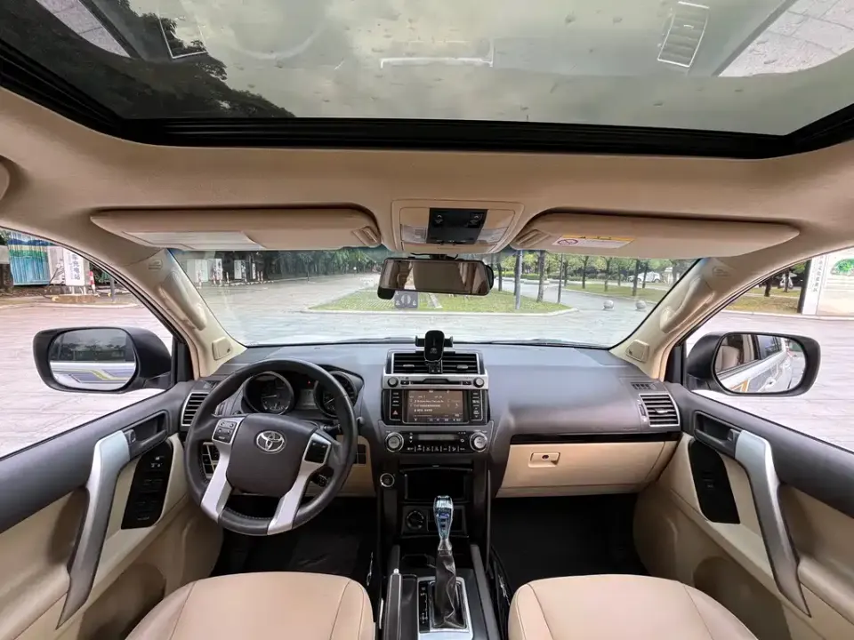 Toyota Prado