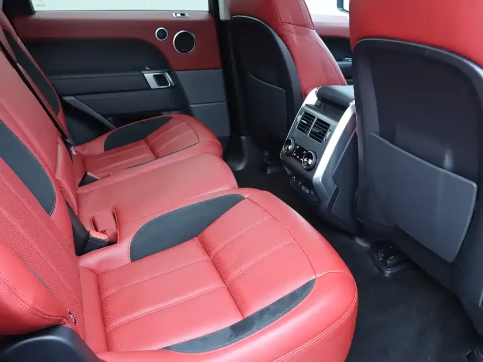 Land Rover Sport