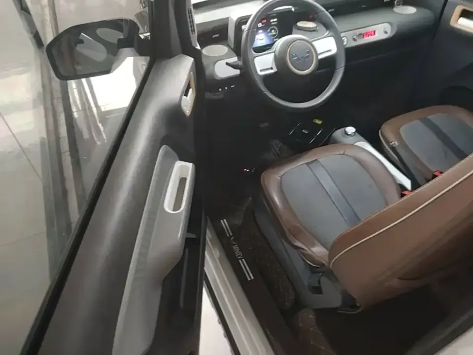 Wuling MINIEV