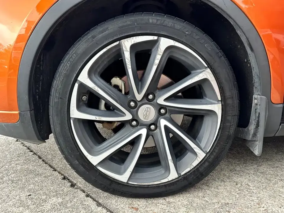 Geely Emgrand GS