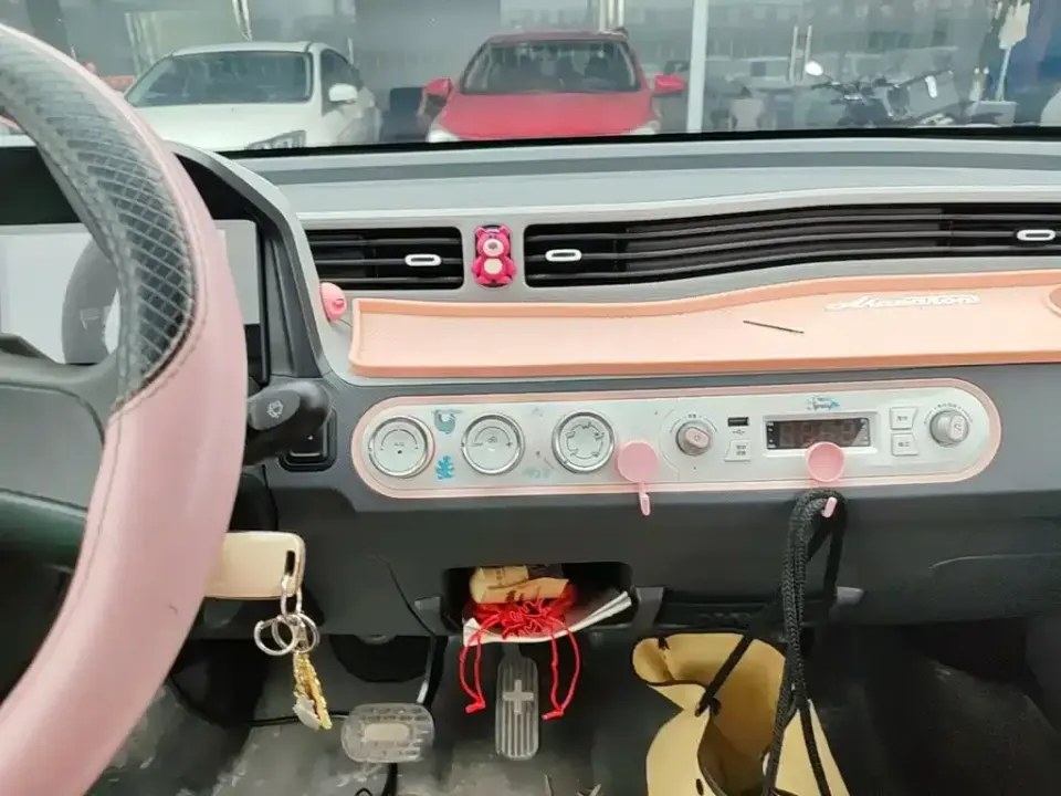 Wuling MINIEV