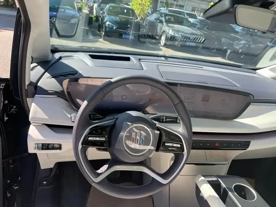 Buick GL8 Hybrid