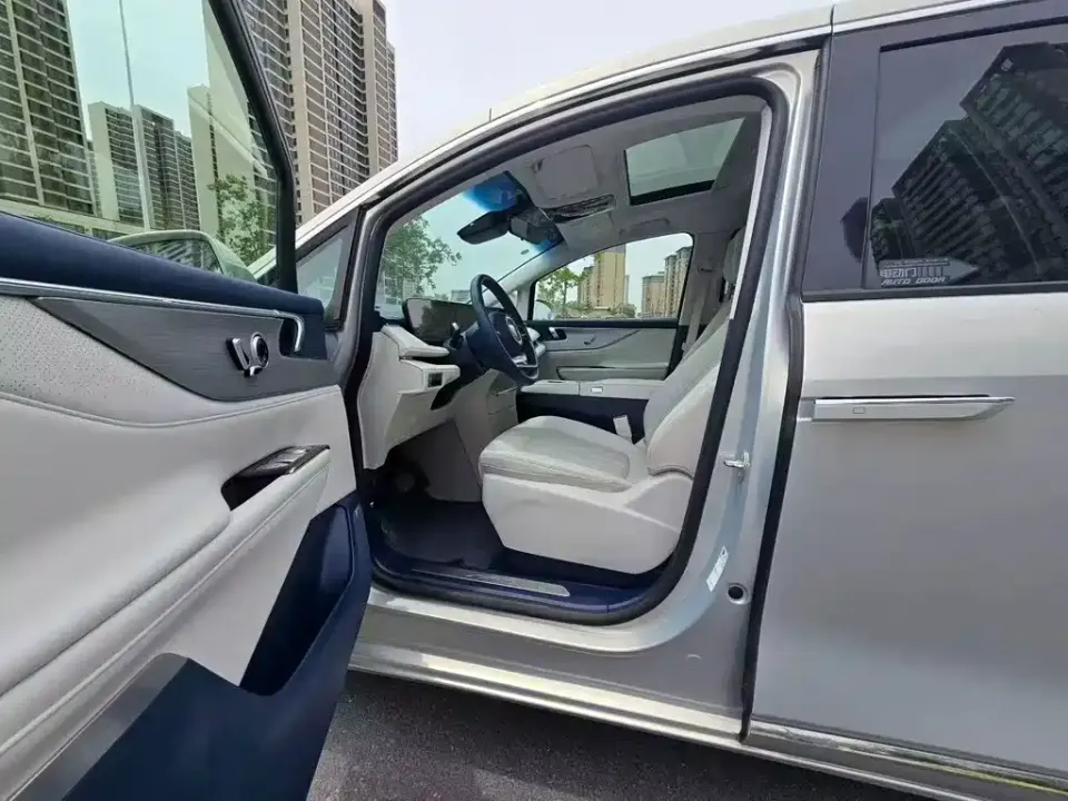 Buick GL8 Hybrid