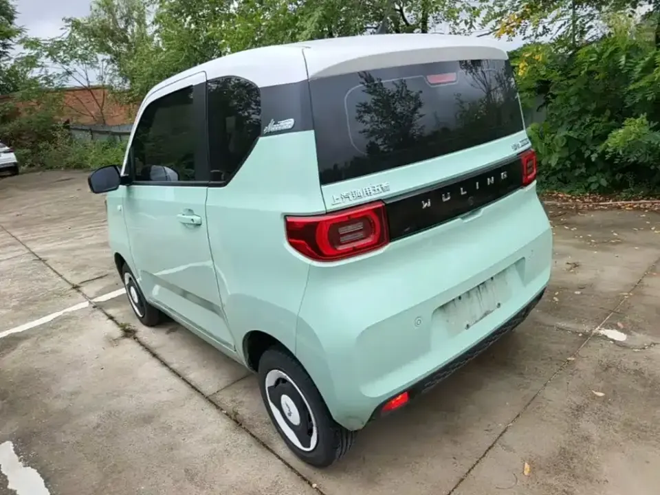 Wuling MINIEV