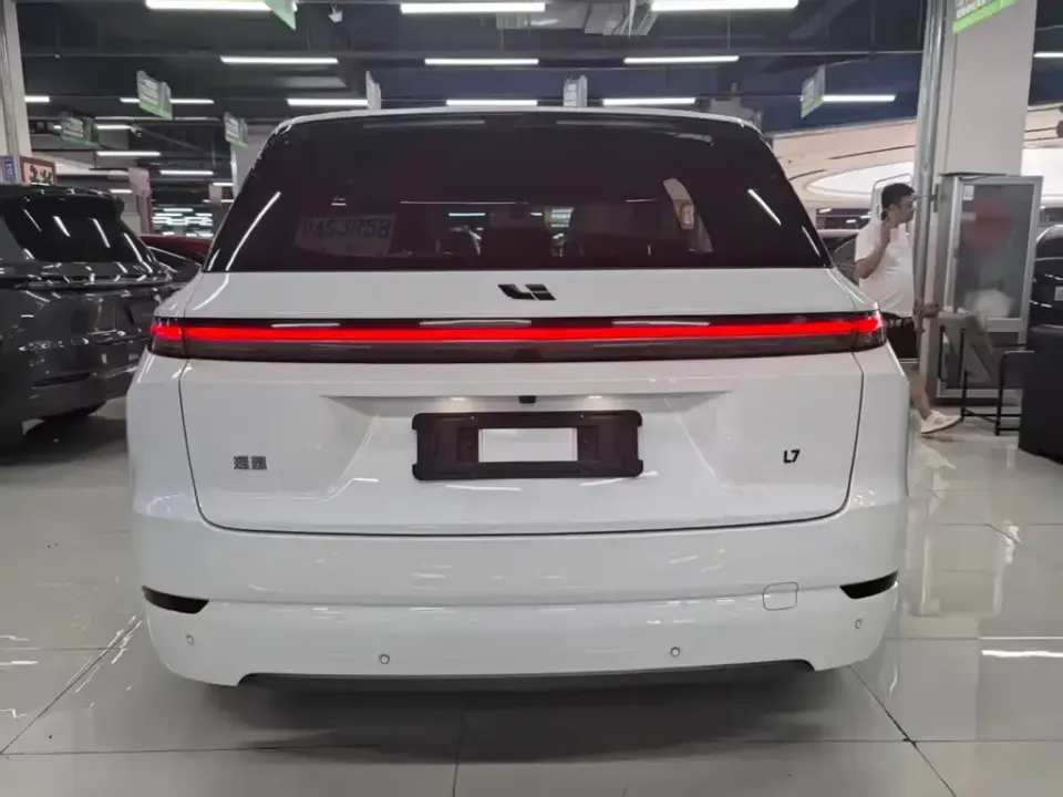 Li Li L7