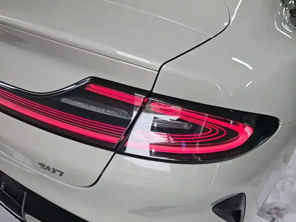 Xiaomi SU7