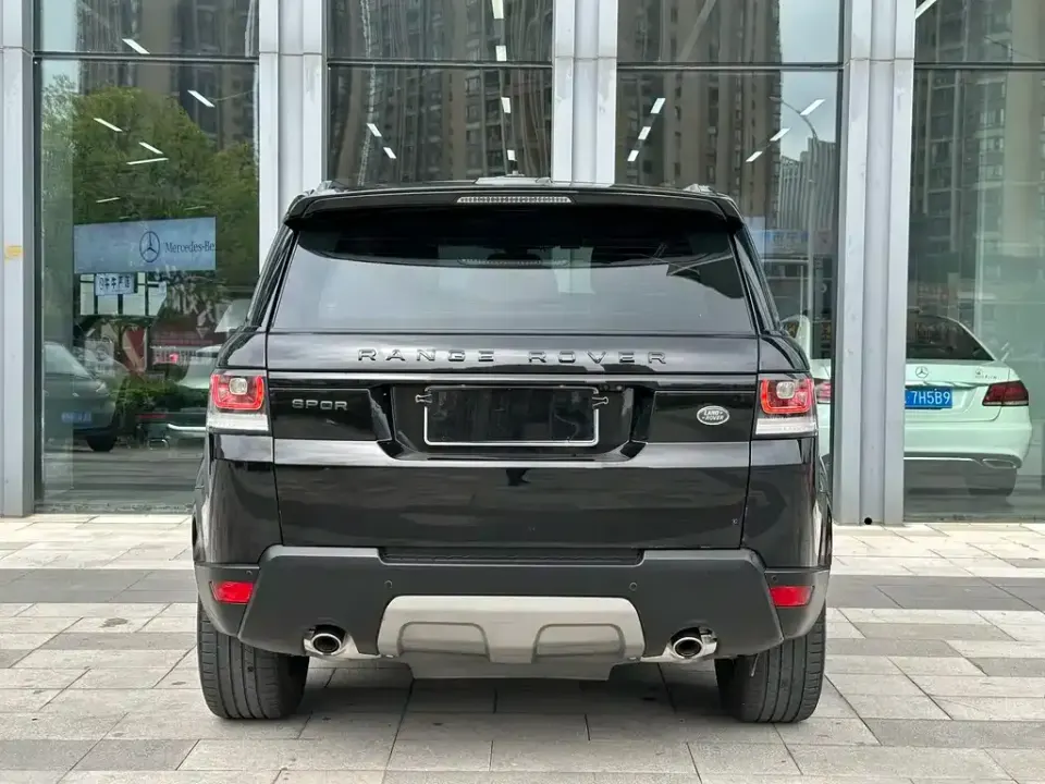 Land Rover Sport