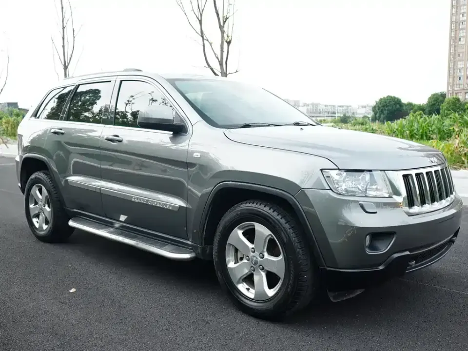Jeep Grand Cherokee (Import)