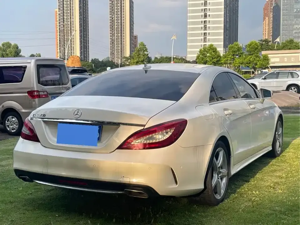 Mercedes-Benz CLS