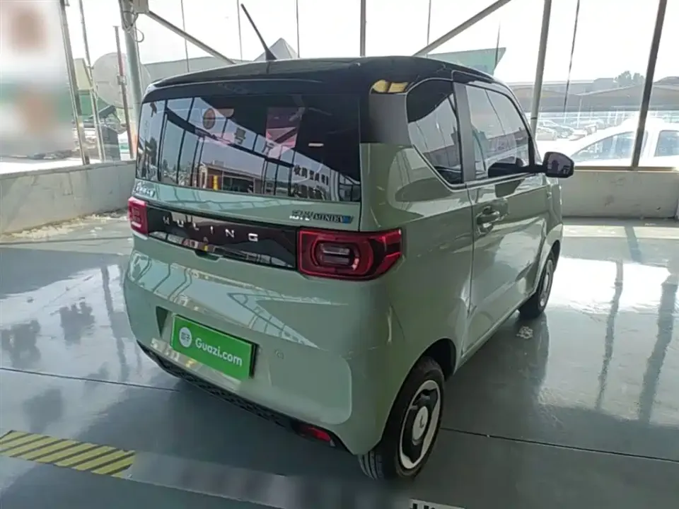 Wuling MINIEV