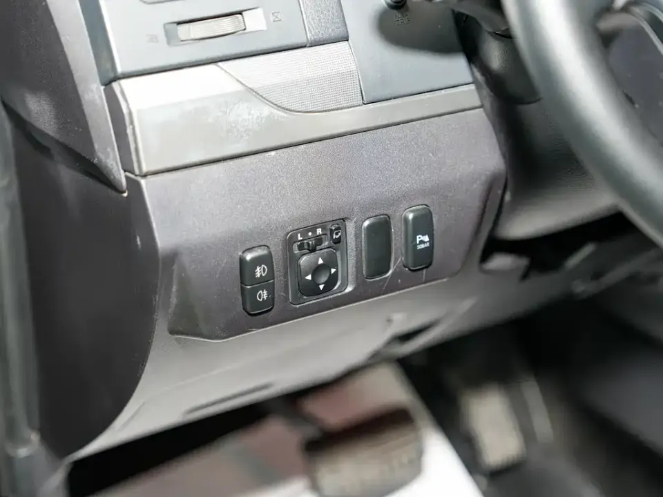 Mitsubishi Pajero (Import)