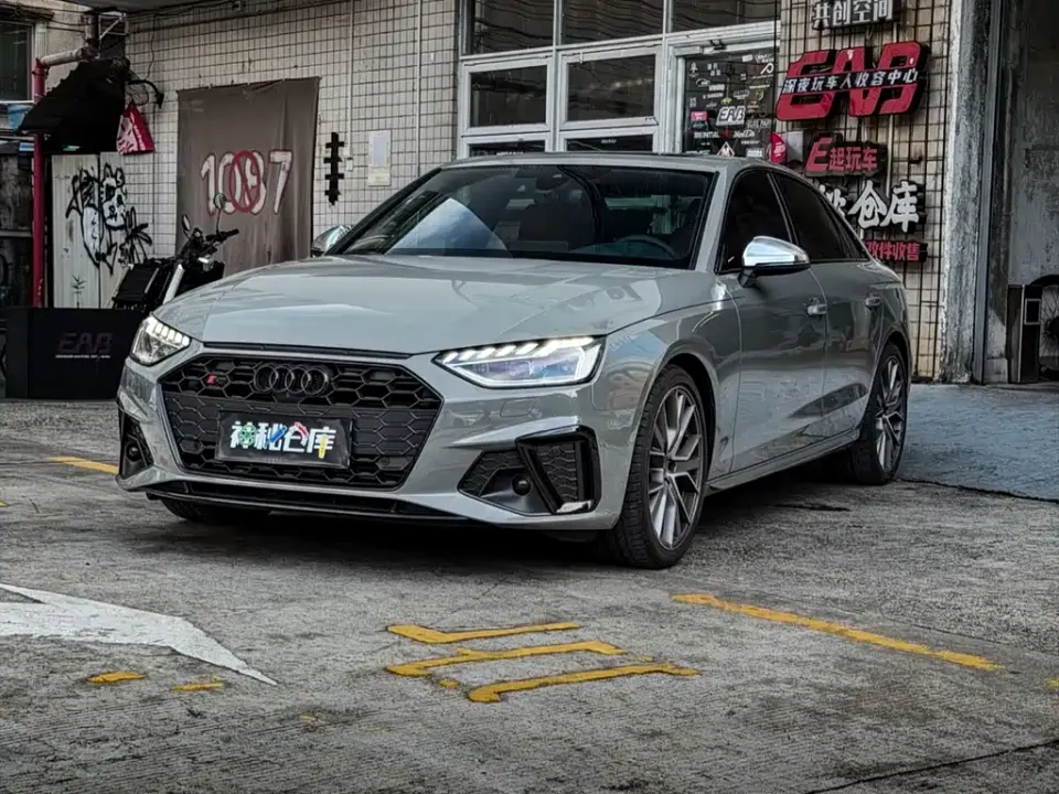Audi S4
