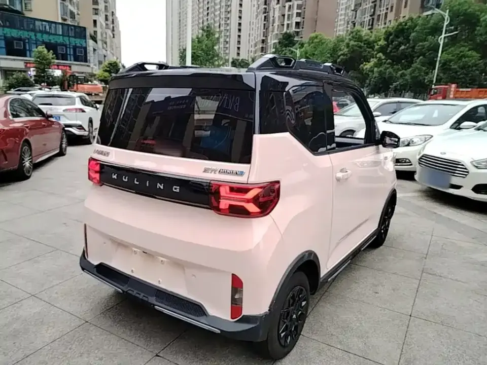 Wuling MINIEV