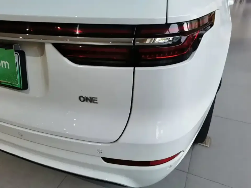 Li Li ONE
