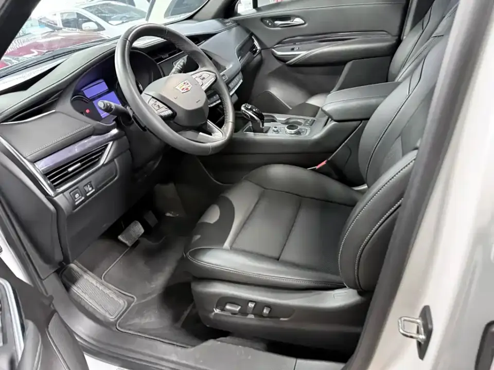 Cadillac XT4