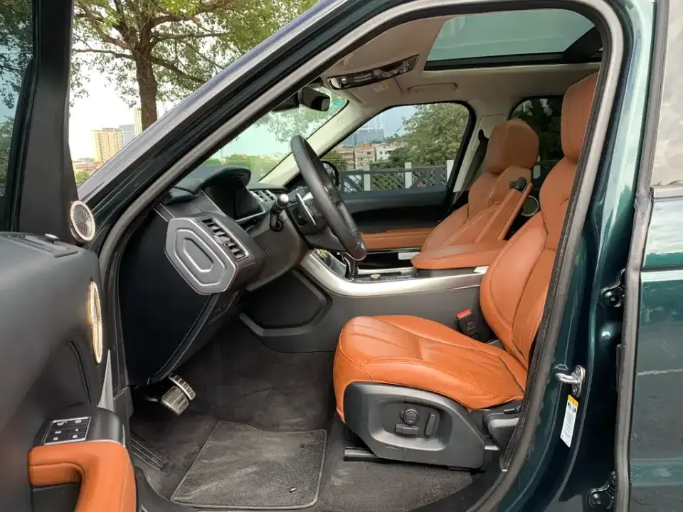 Land Rover Sport