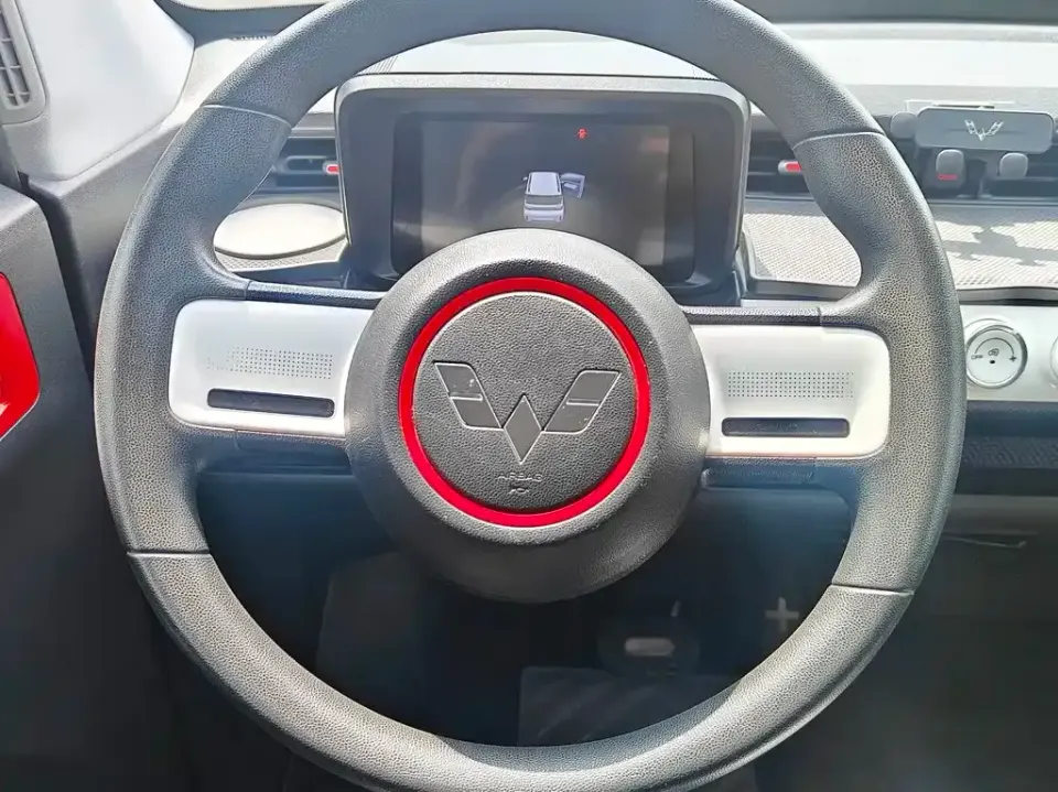 Wuling MINIEV