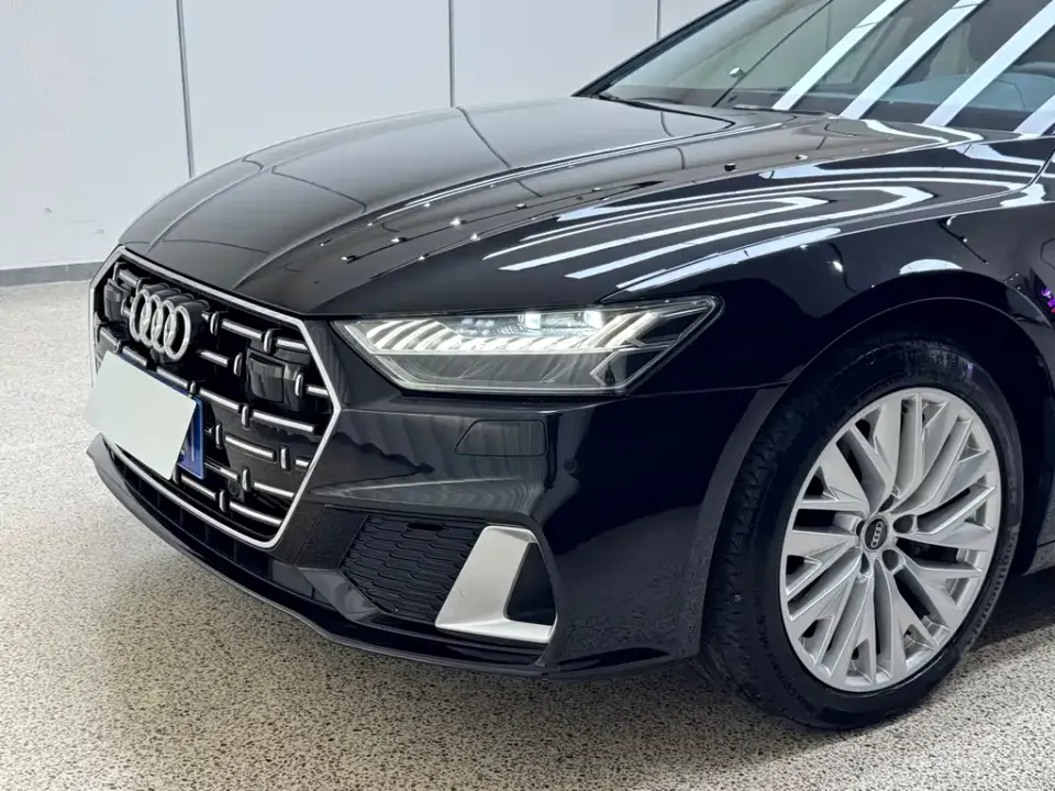 Audi A7L