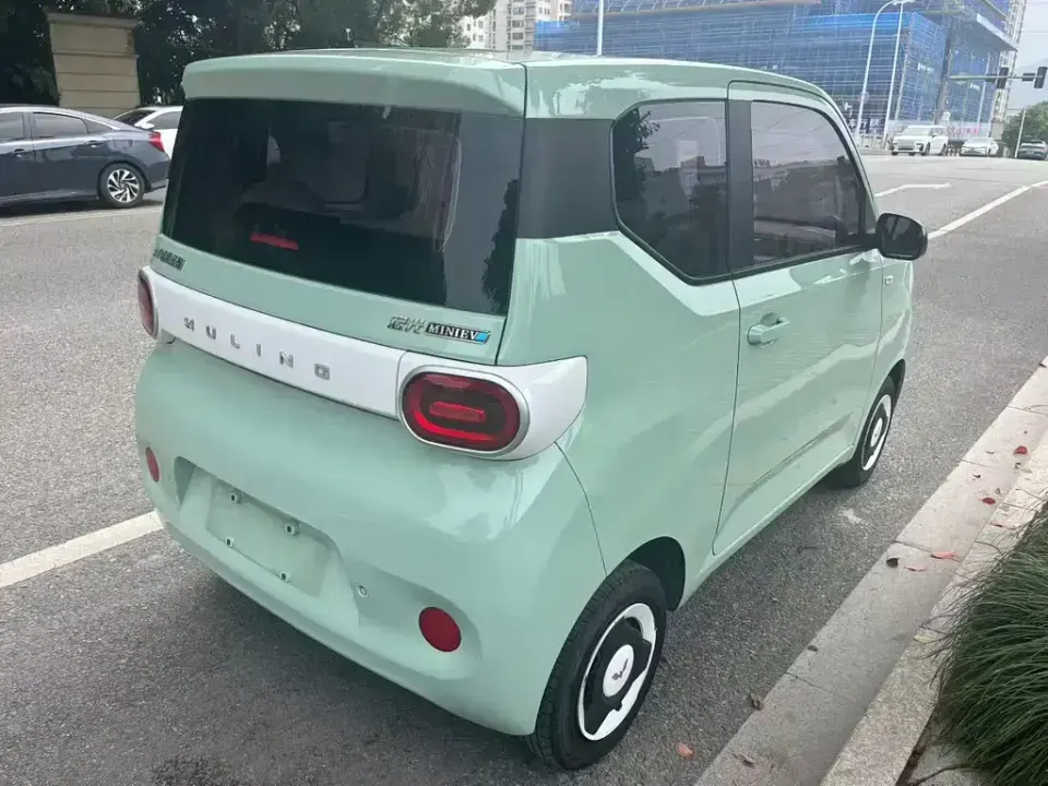 Wuling MINIEV