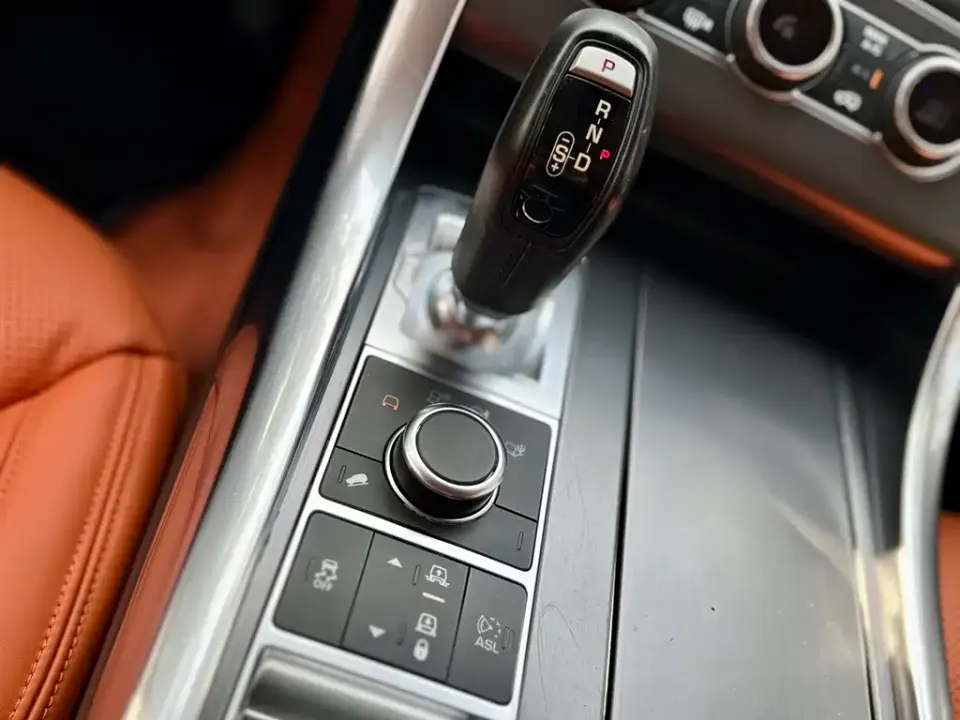 Land Rover Sport