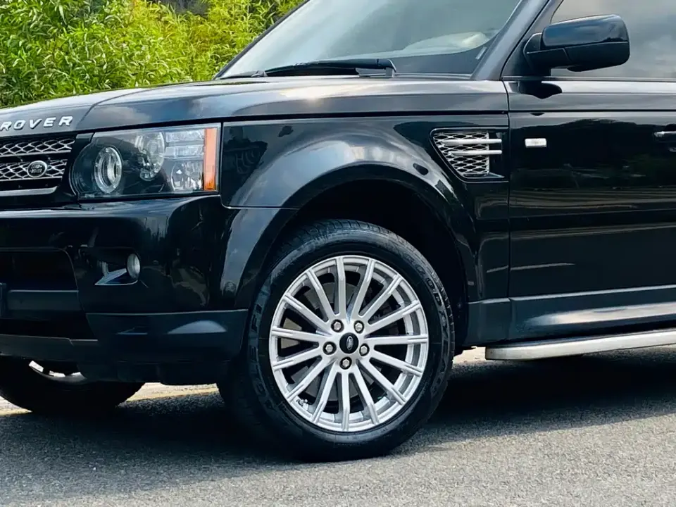 Land Rover Sport