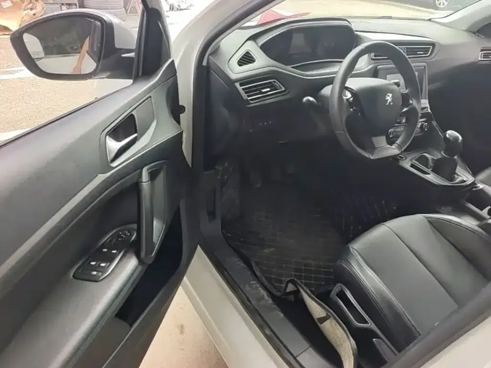 Peugeot 308