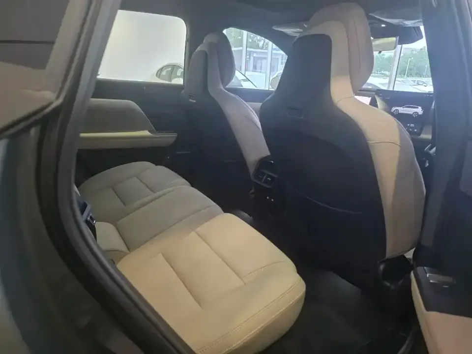 Volvo XC70 PHEV