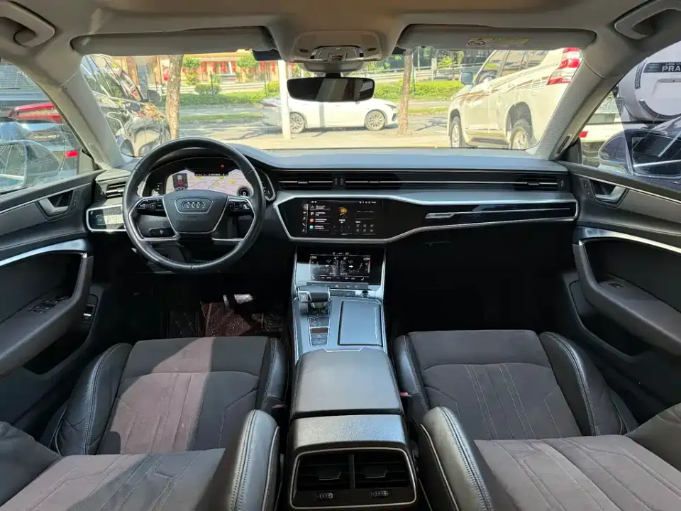Audi A7L