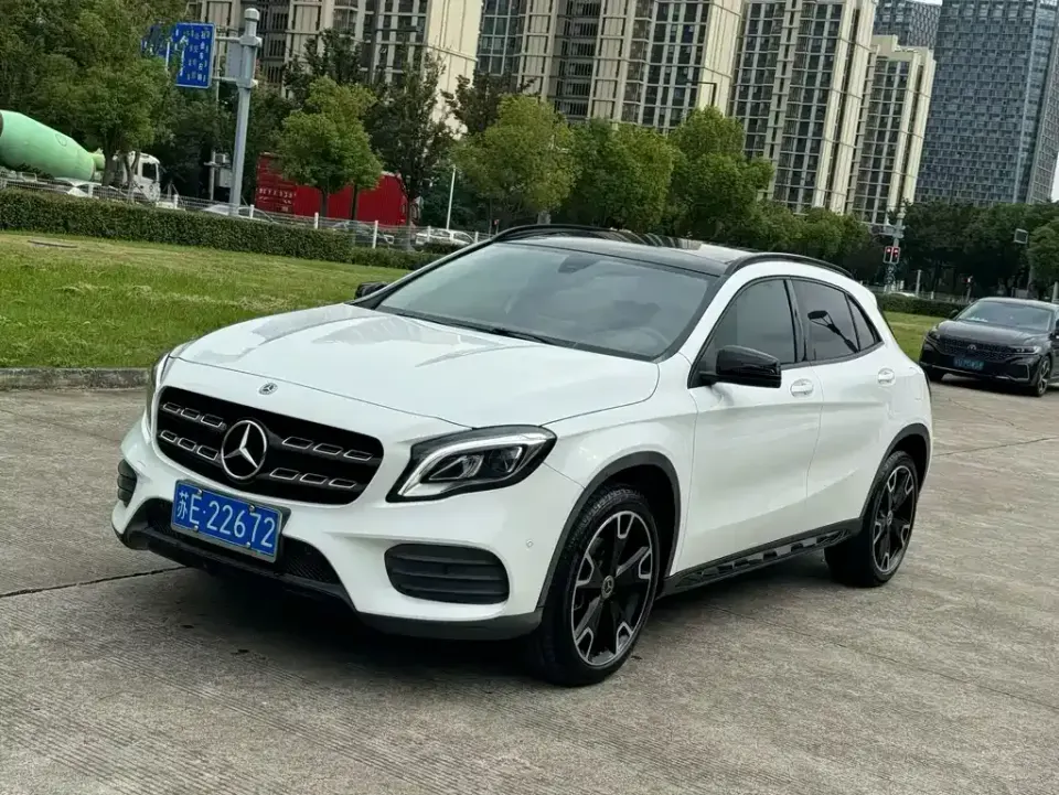 Mercedes-Benz GLA