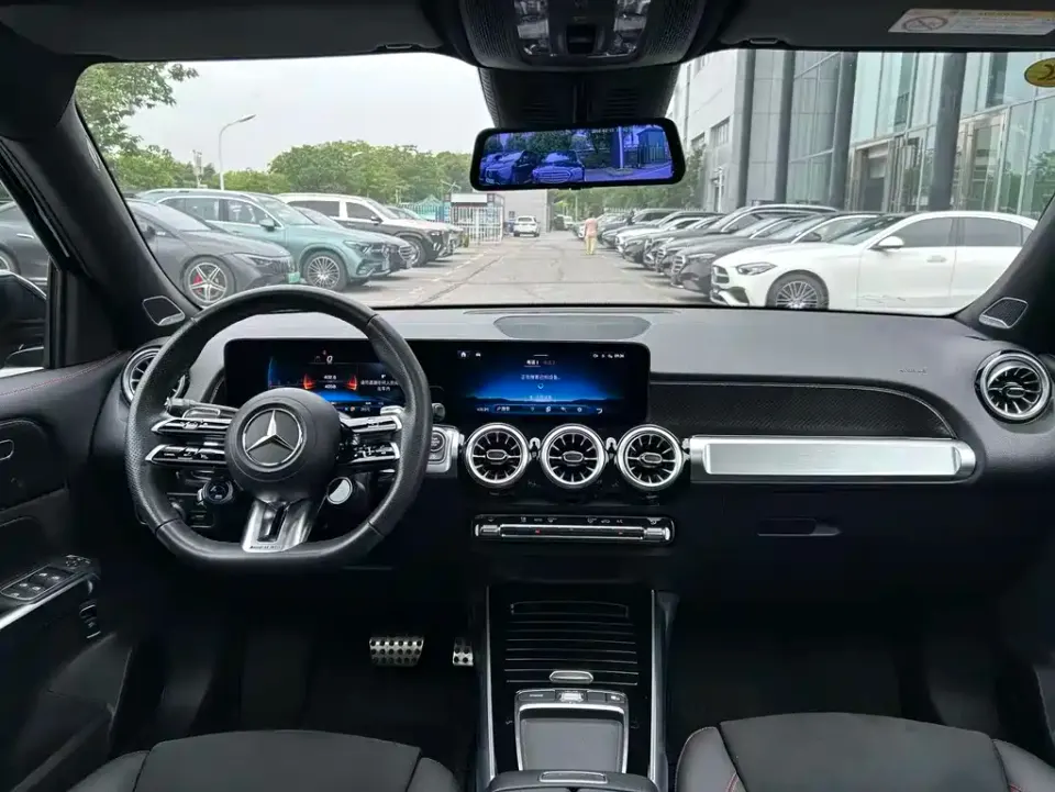 Mercedes-Benz GLB AMG