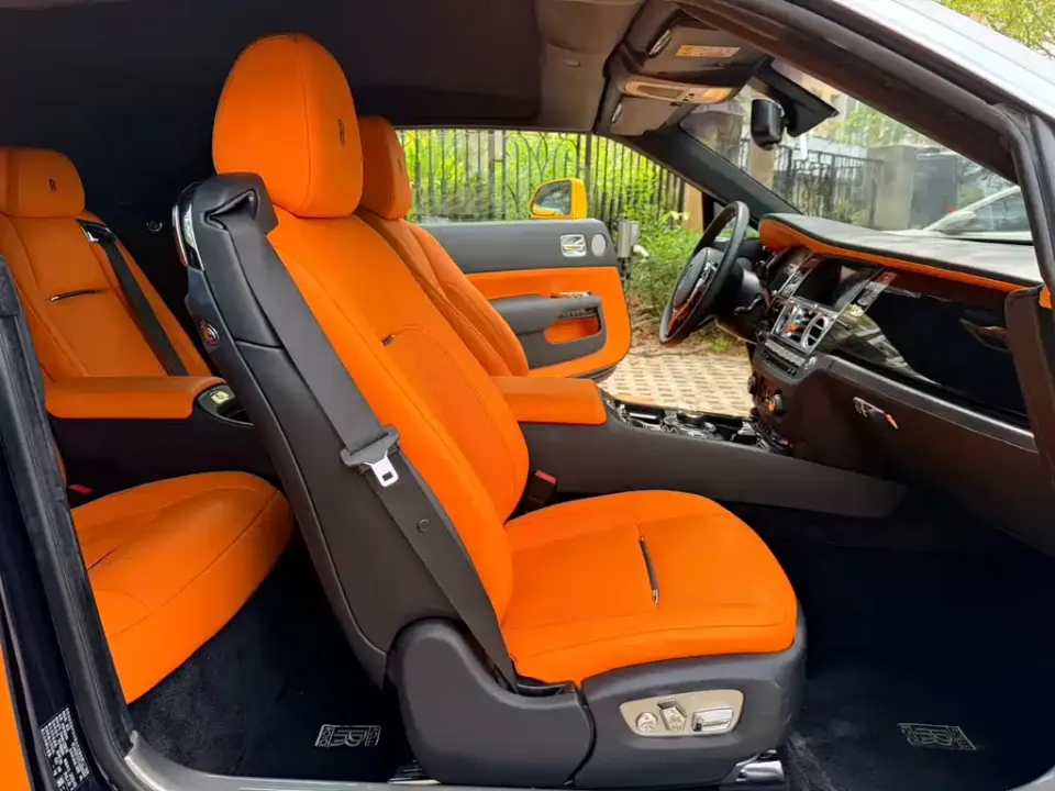 Rolls-Royce Dawn