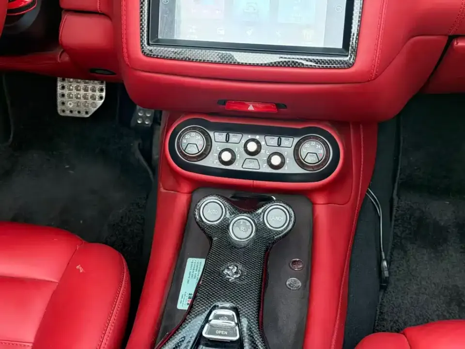 Ferrari California T