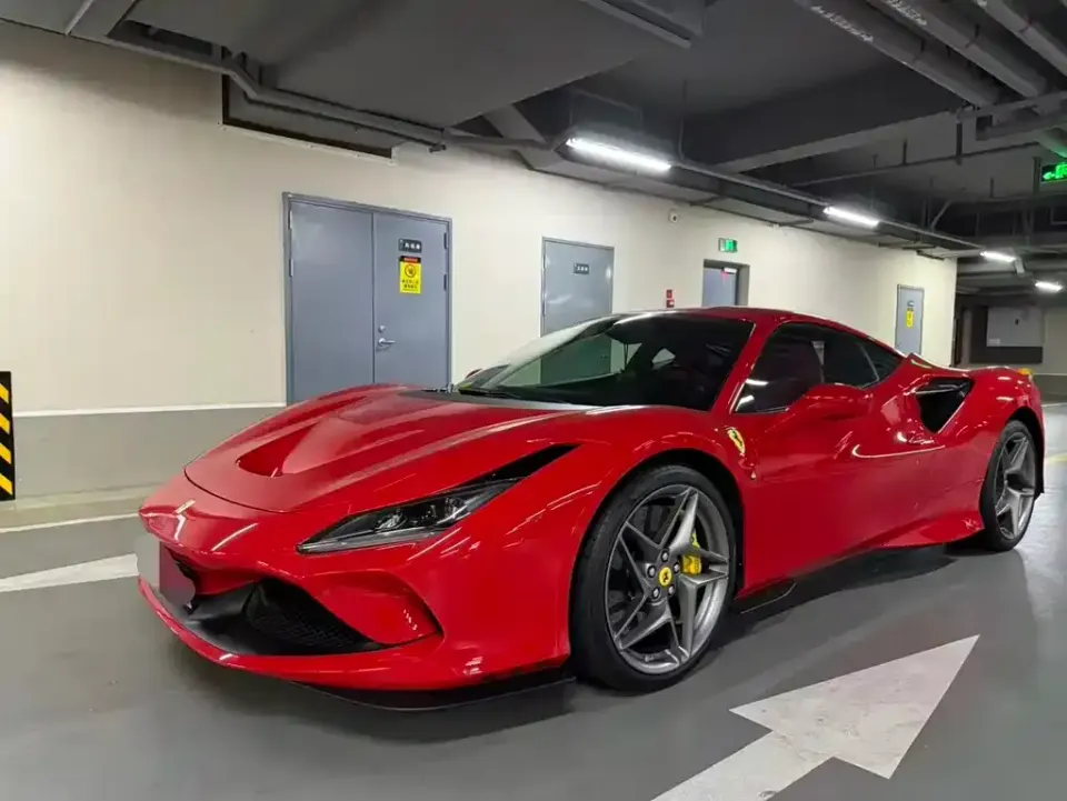 Ferrari F8