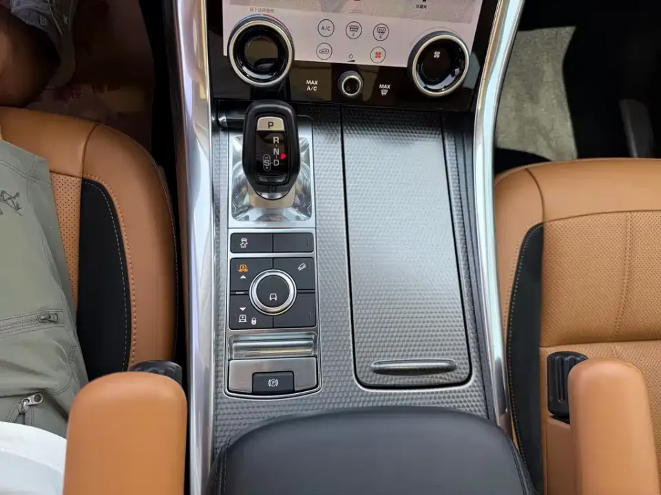 Land Rover Sport