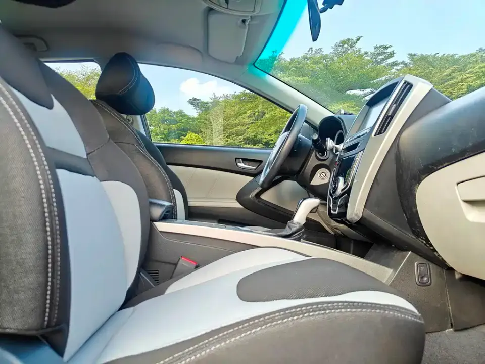 Luxgen U6