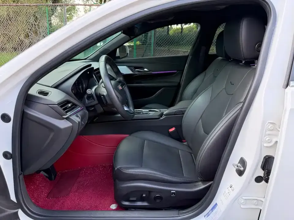 Cadillac CT4