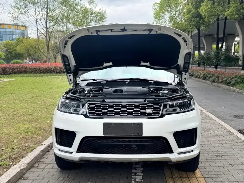 Land Rover Sport