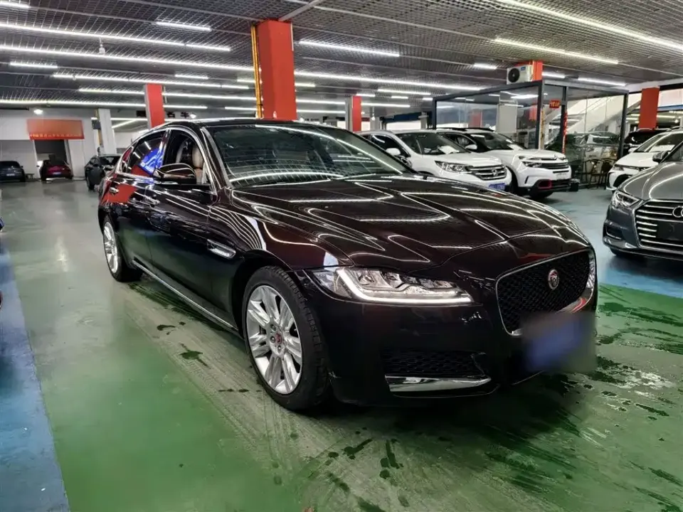 Jaguar XFL