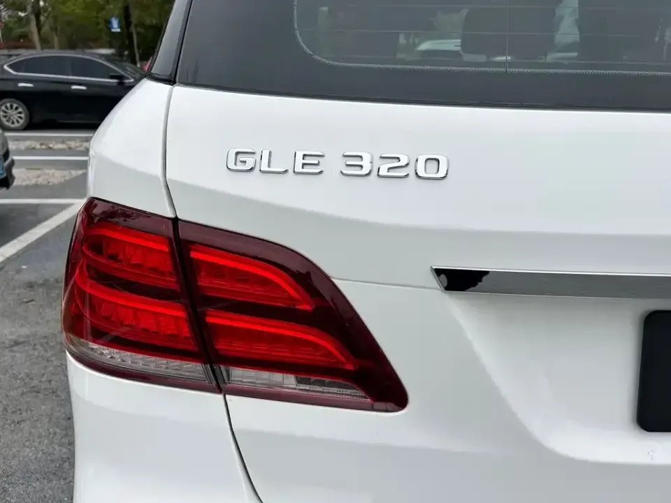 Mercedes-Benz GLE (Import)