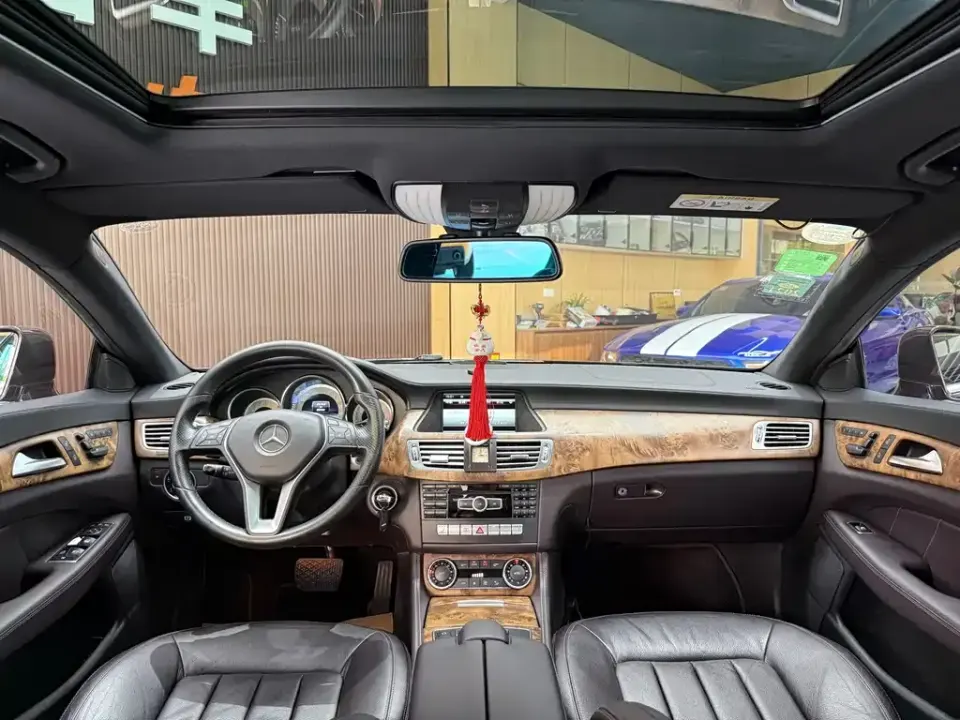 Mercedes-Benz CLS