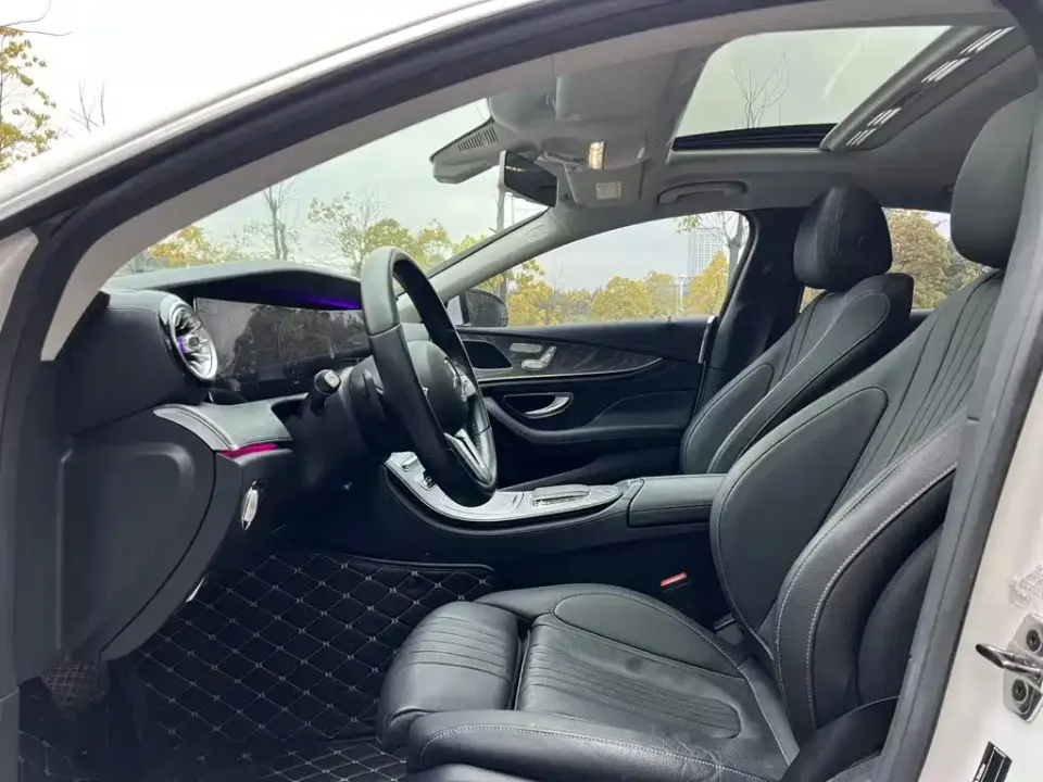 Mercedes-Benz CLS