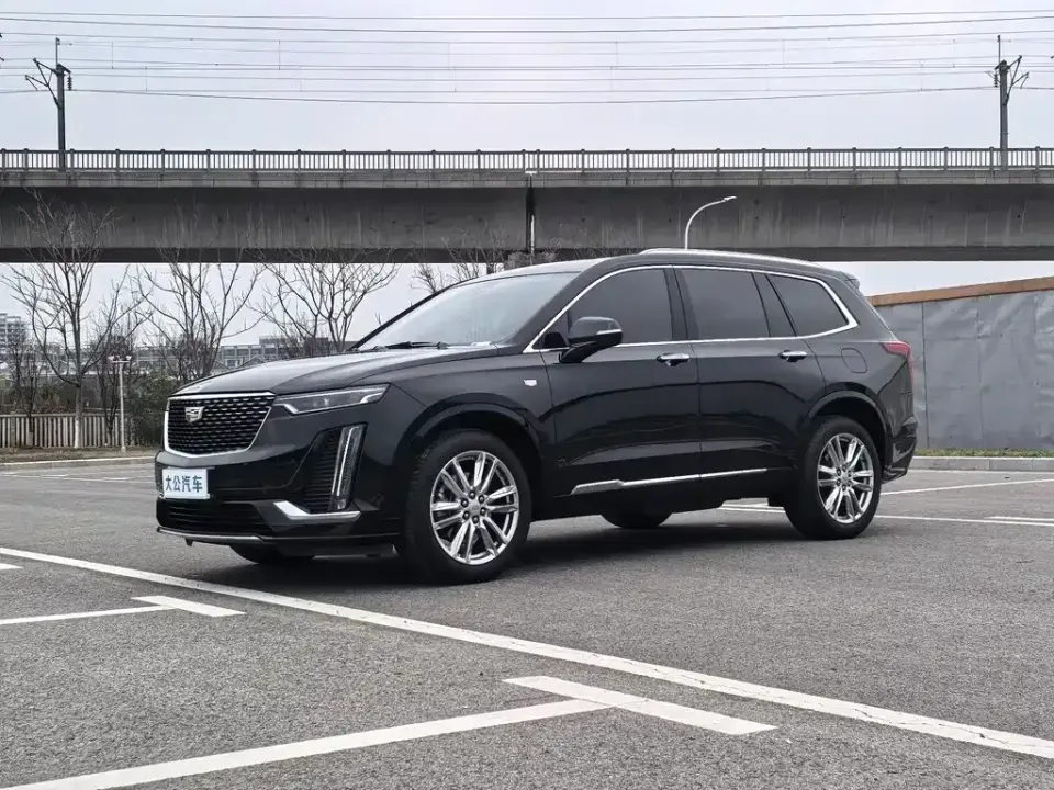 Cadillac XT6