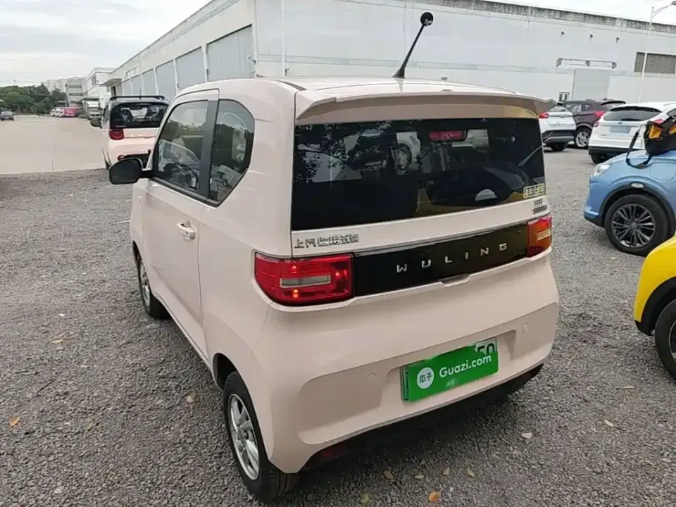 Wuling MINIEV