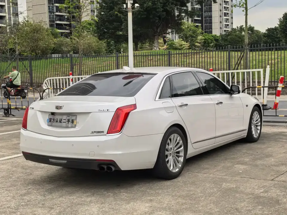 Cadillac CT6