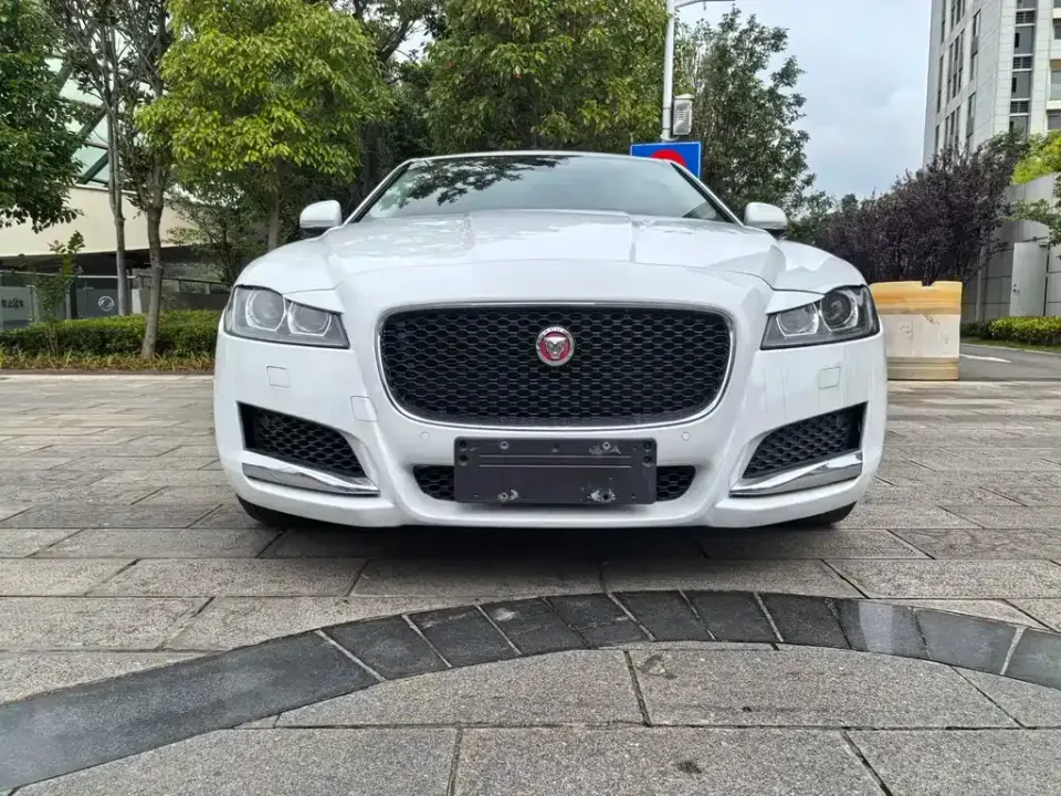 Jaguar XFL