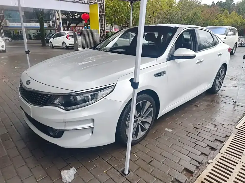 Kia K5