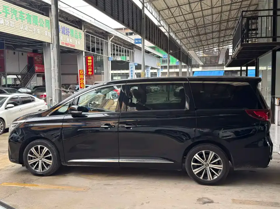GAC Trumpchi M8