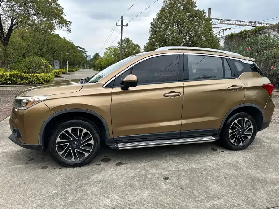 GAC Trumpchi GS4